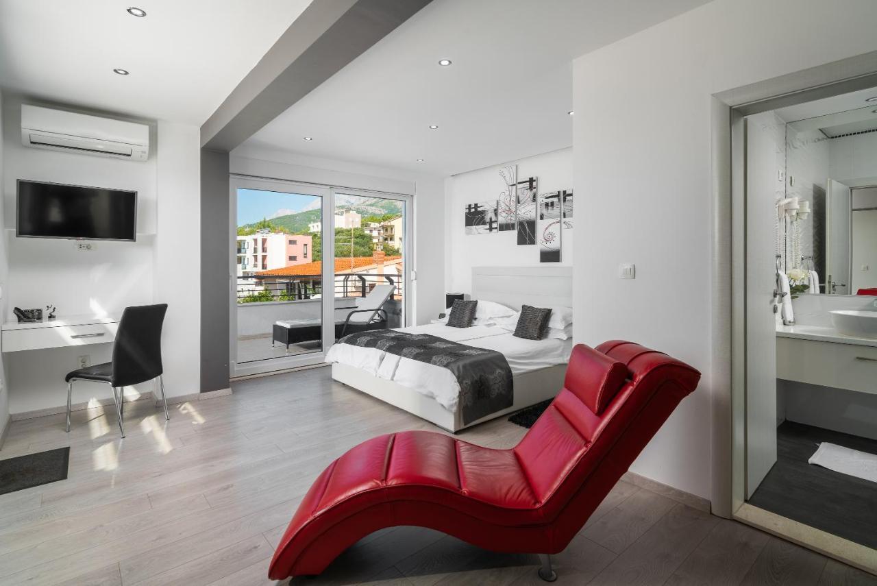 Villa Palladium Макарска Екстериор снимка